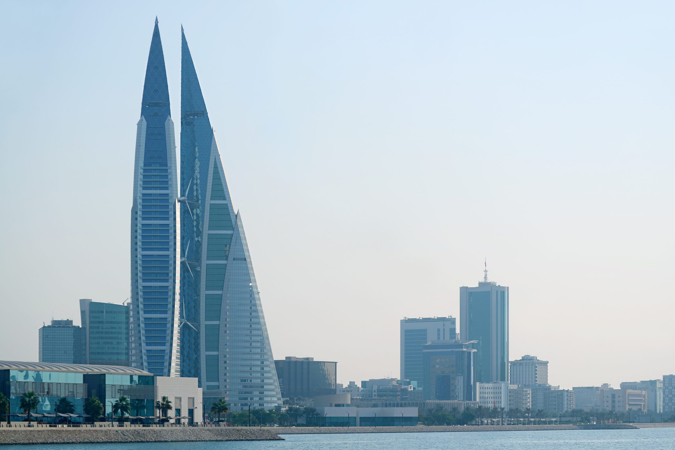 landscape-bahrain-bay-with-iconic-bahrain-building