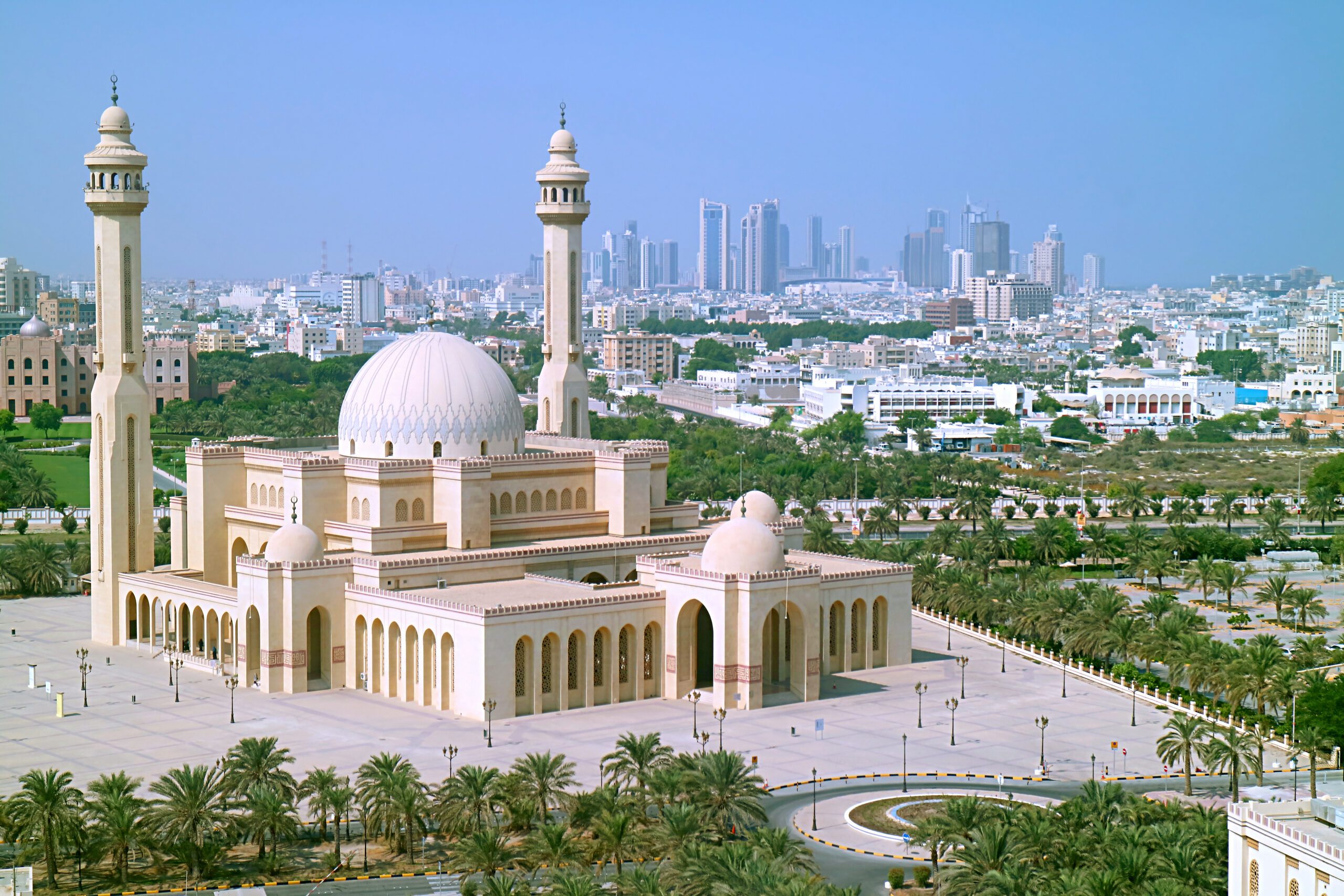 stunning-aerial-view-al-fateh-grand-mosque-manama-capital-city-bahrain