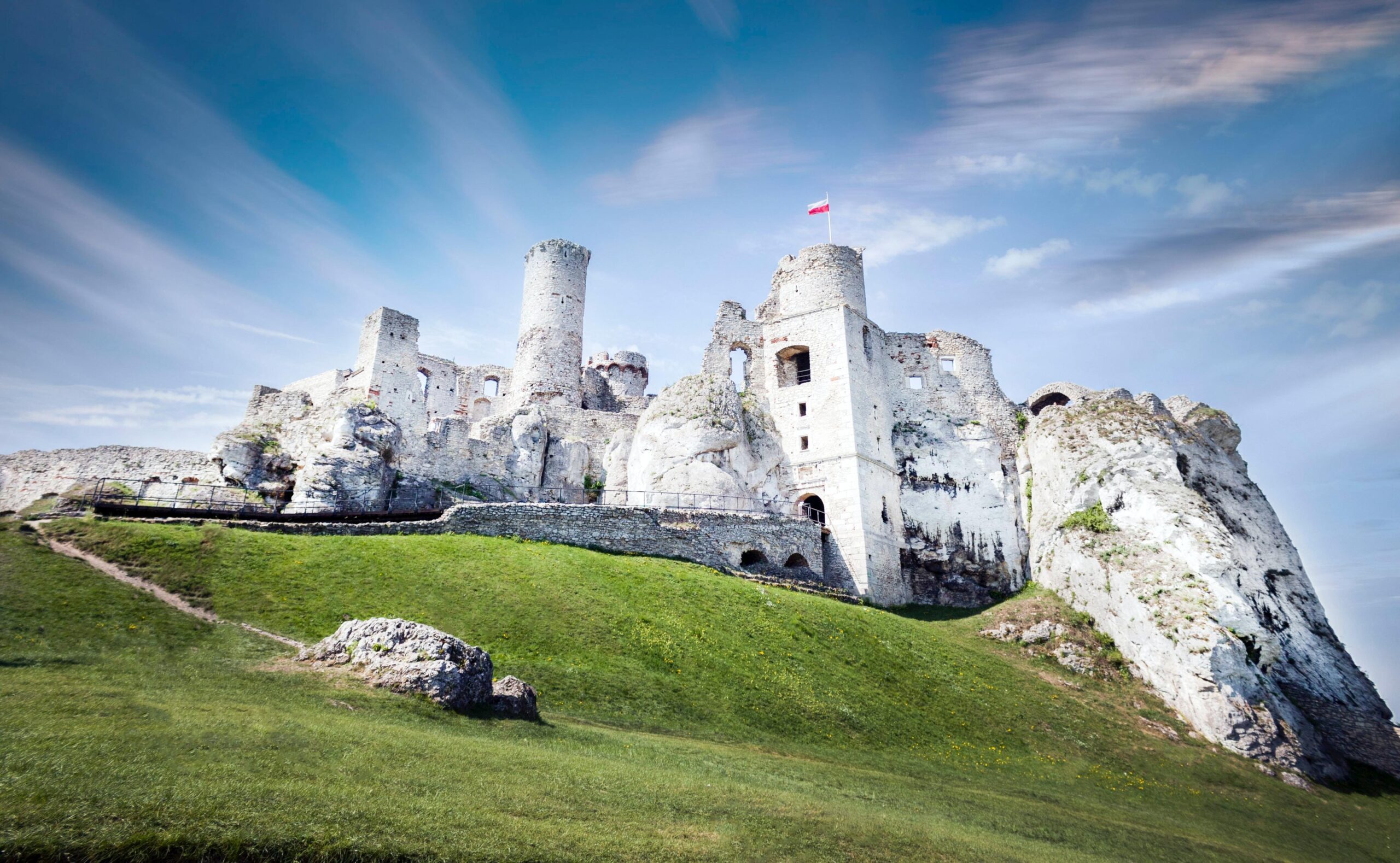 Beautiful low angle shot of the Eagles’ Nests Landscape Park’s castle in Poland
